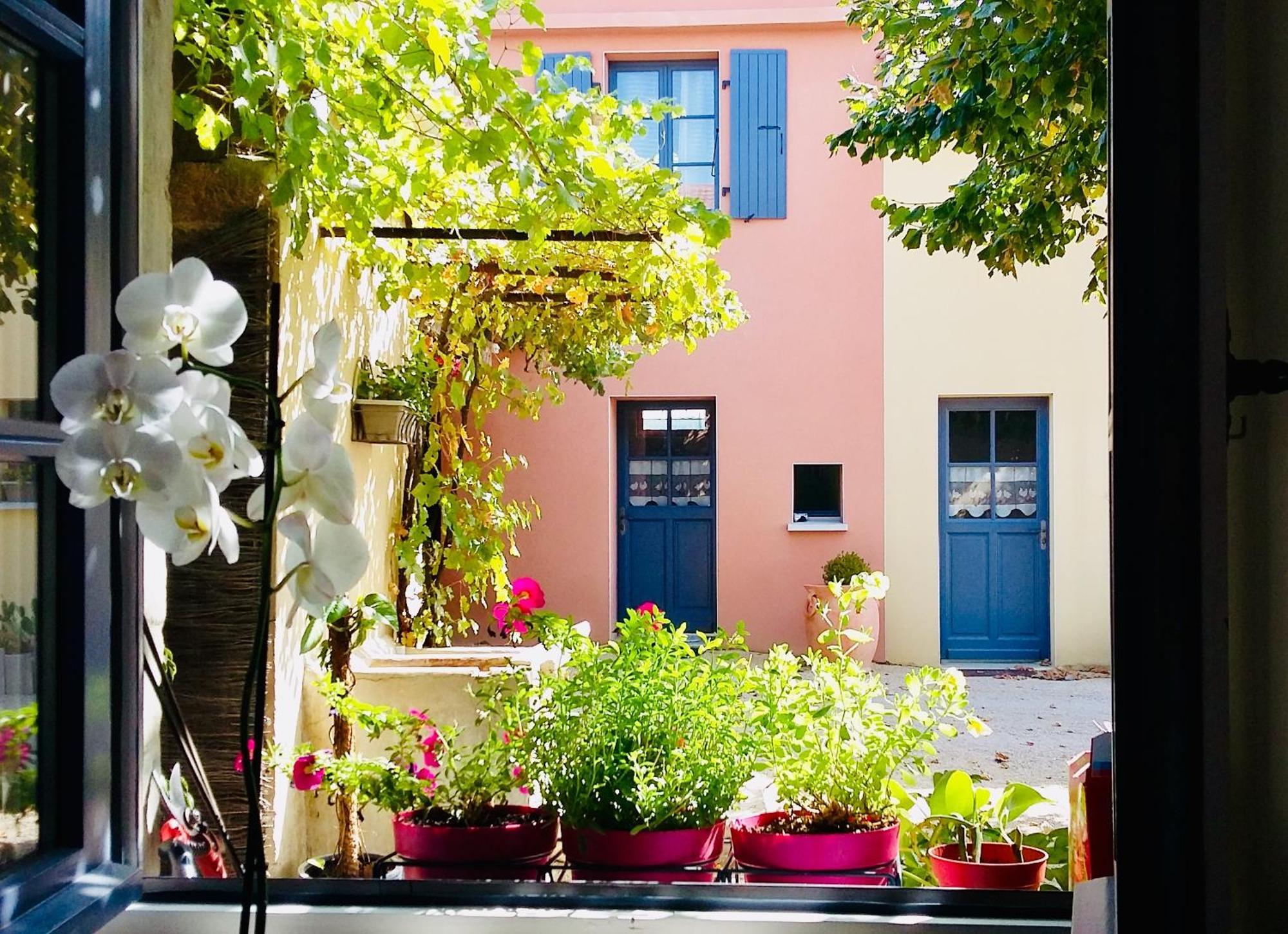 Le Domaine D'Adrien Apartment Larnage Bagian luar foto