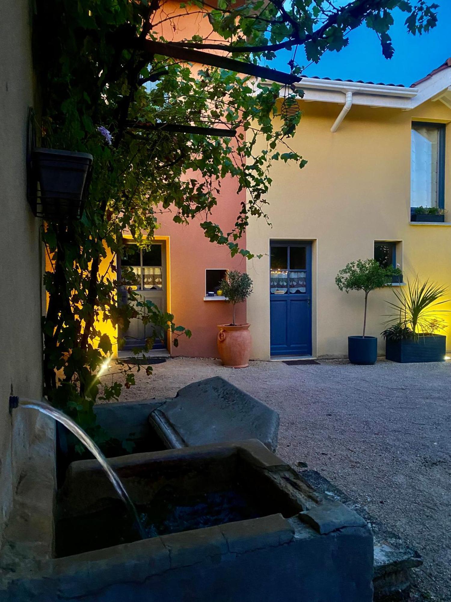 Le Domaine D'Adrien Apartment Larnage Bagian luar foto