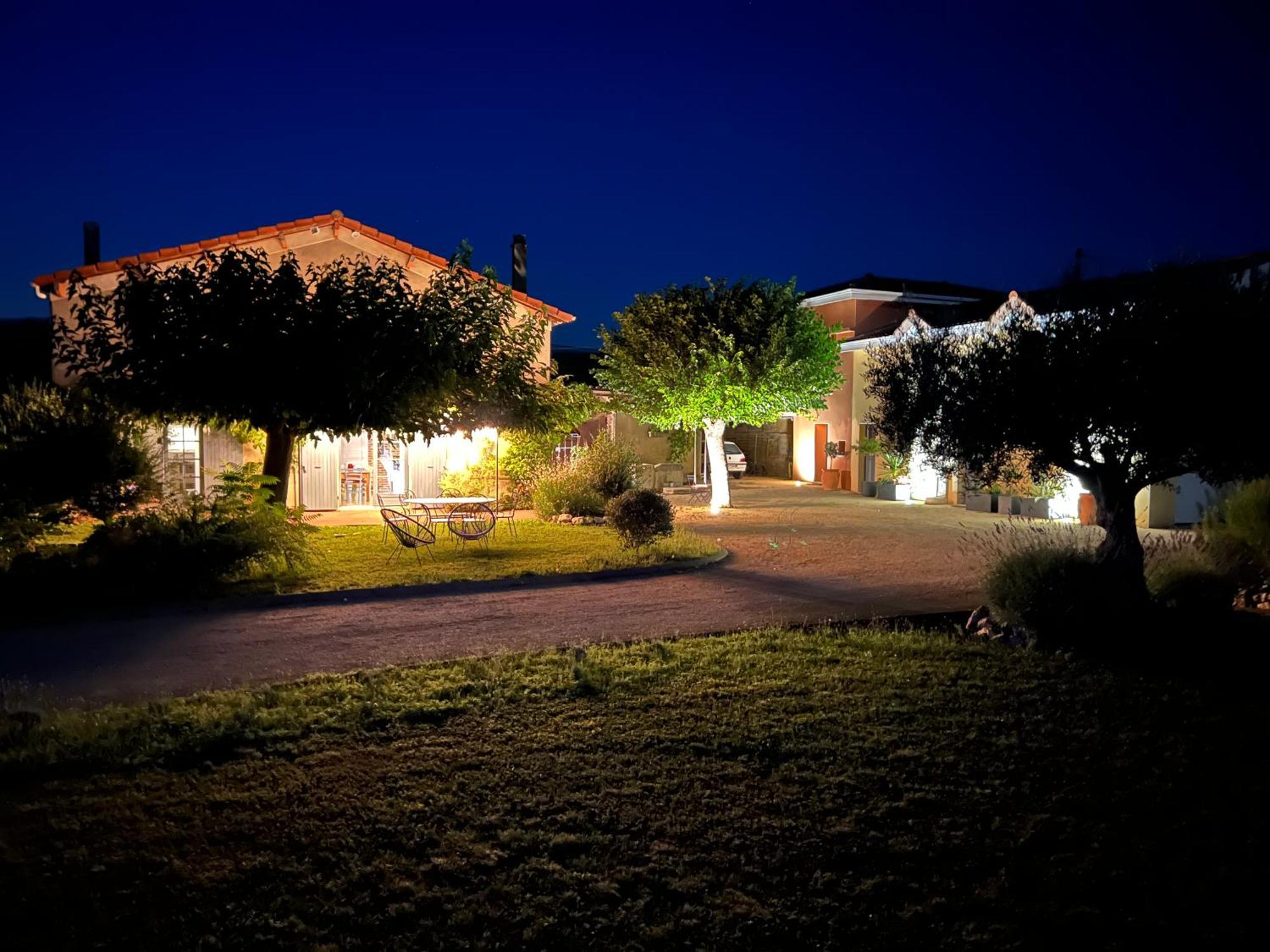 Le Domaine D'Adrien Apartment Larnage Bagian luar foto
