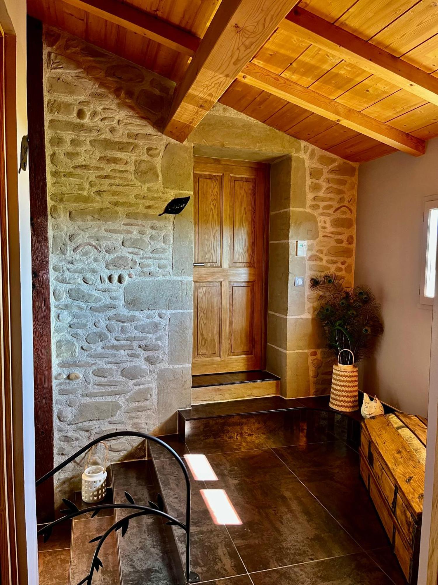 Le Domaine D'Adrien Apartment Larnage Bagian luar foto