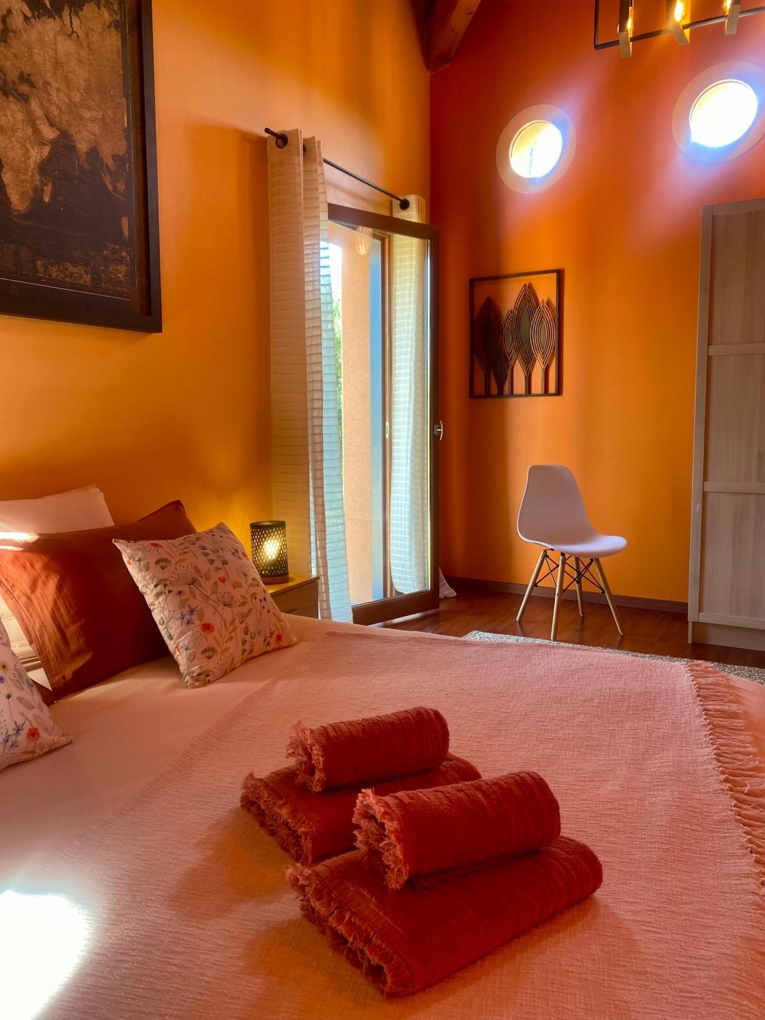 Le Domaine D'Adrien Apartment Larnage Bagian luar foto
